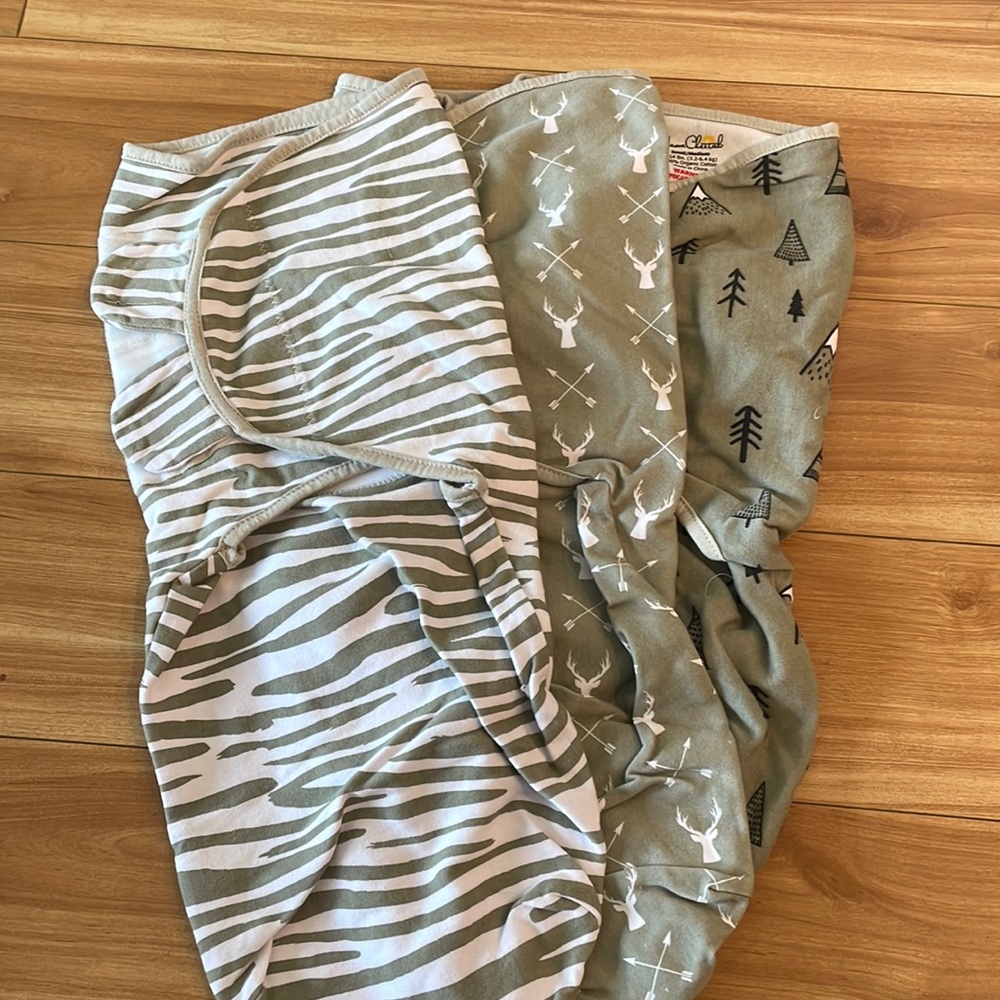 Velcro swaddles 7-14 lbs